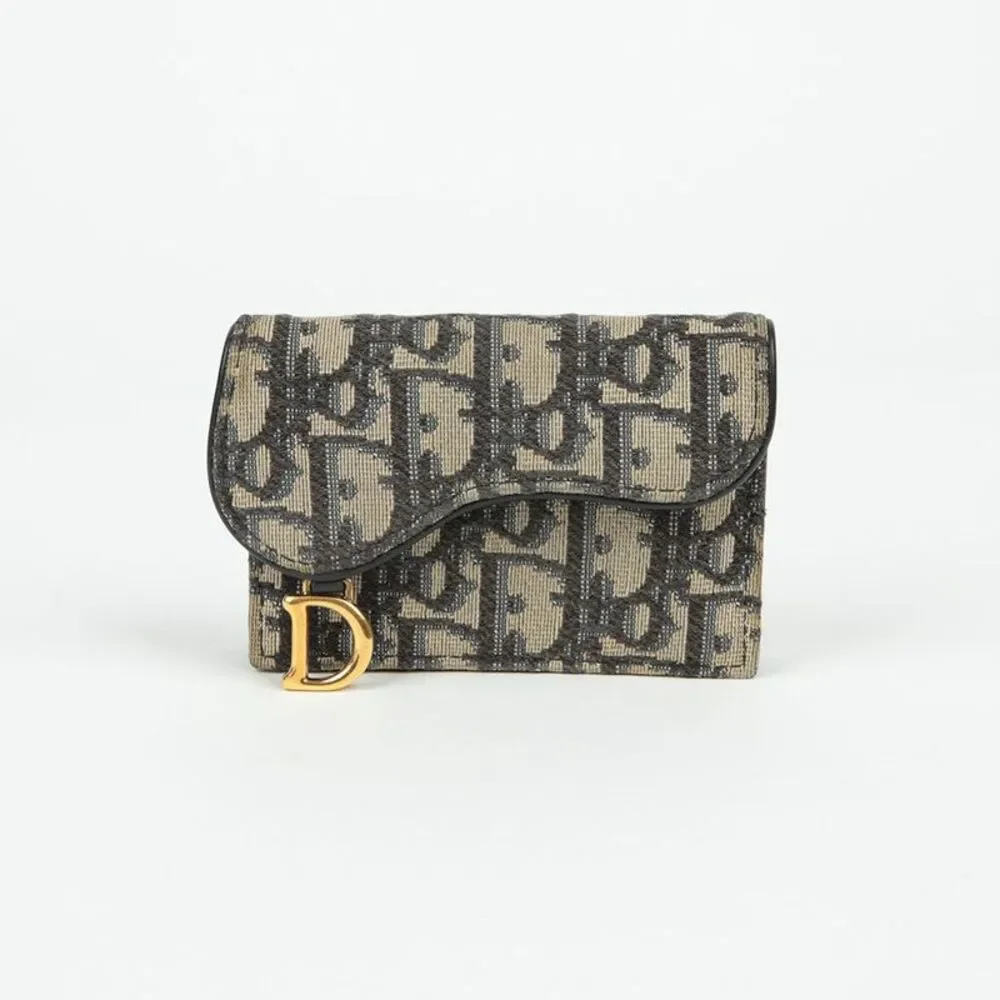 Dior delivery duty